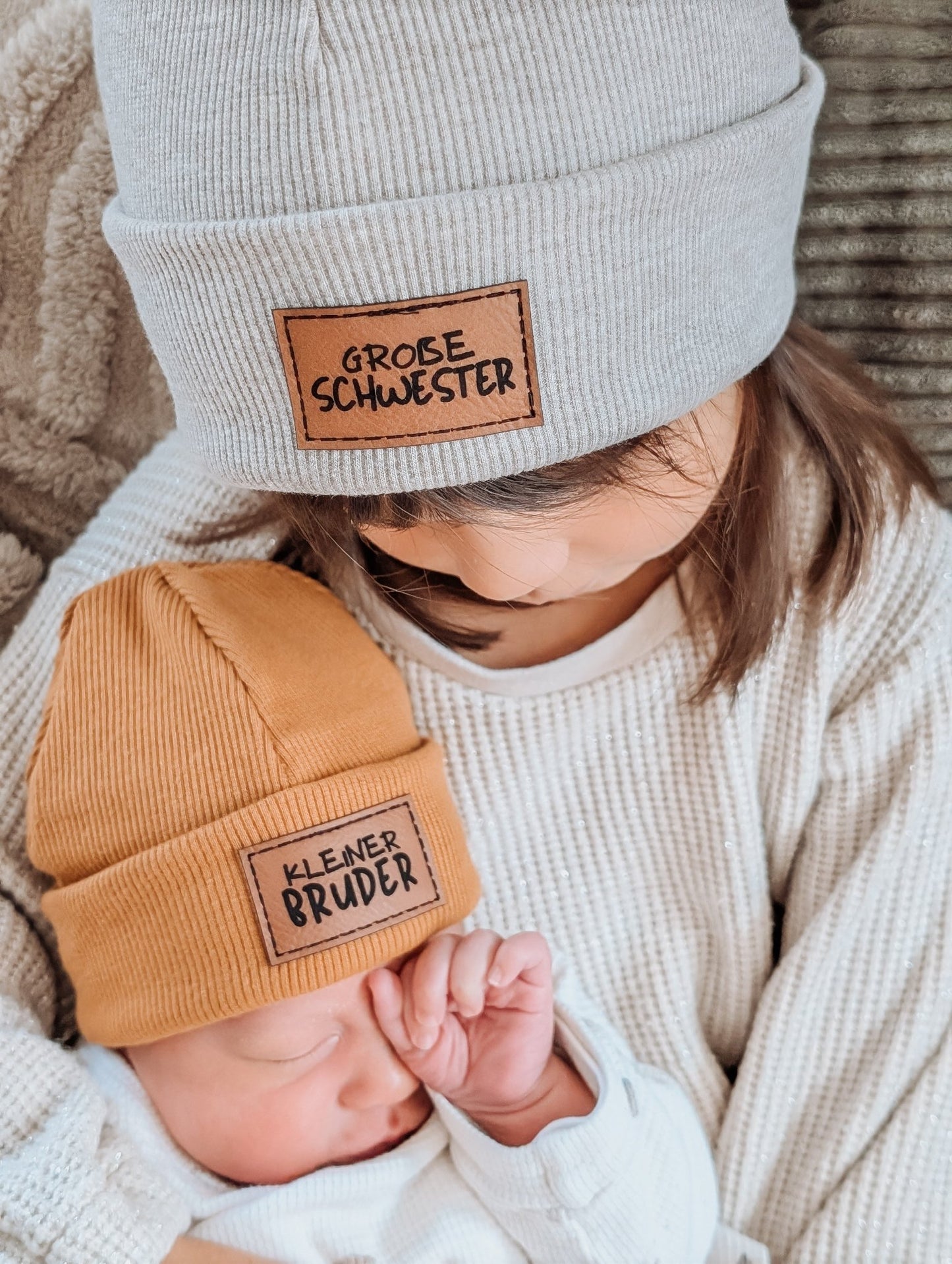Beanie mit Ledelabel - Cajo Kids