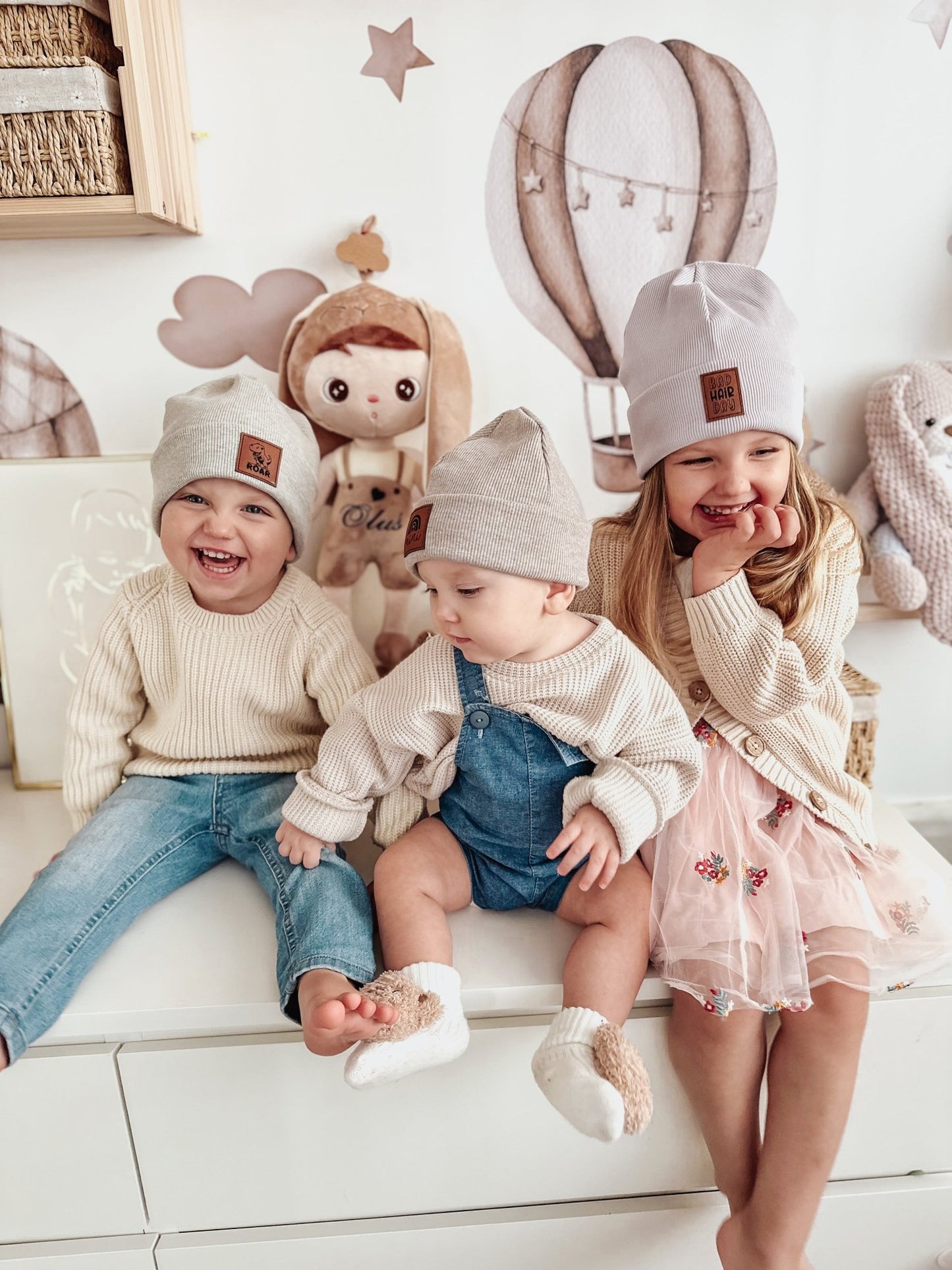 Beanie mit Ledelabel - Cajo Kids