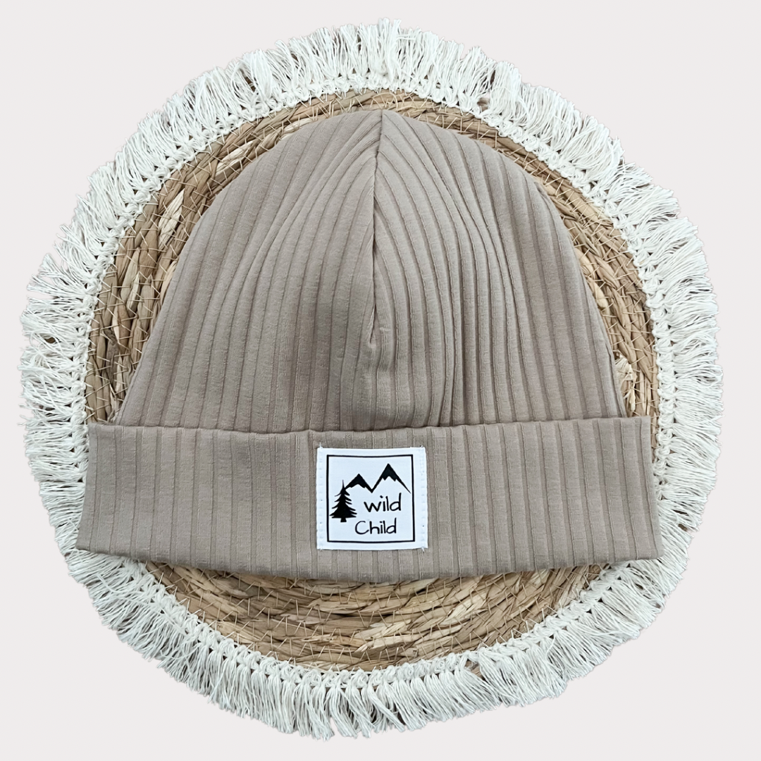 Beanie mit Weblabel Beige