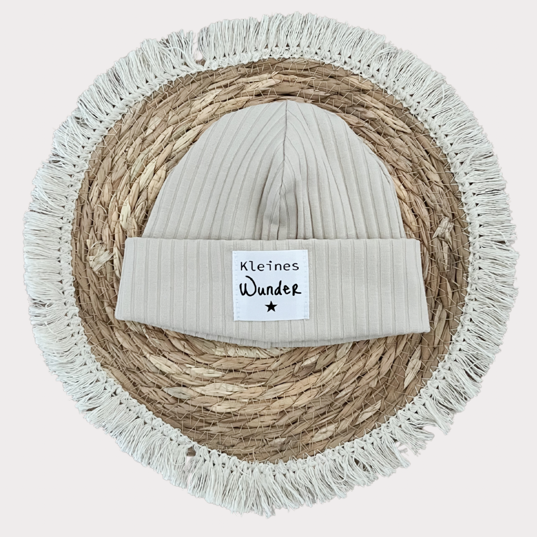 Beanie mit Weblabel Cream